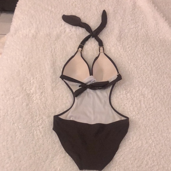 Women’s one piece bikini - Picture 2 of 5
